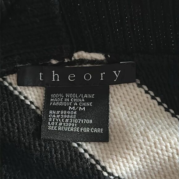 Theory Women’s 100% Wool Black/White Stripe Sweater V Neck Long Sleeve Size M - Picture 4 of 12